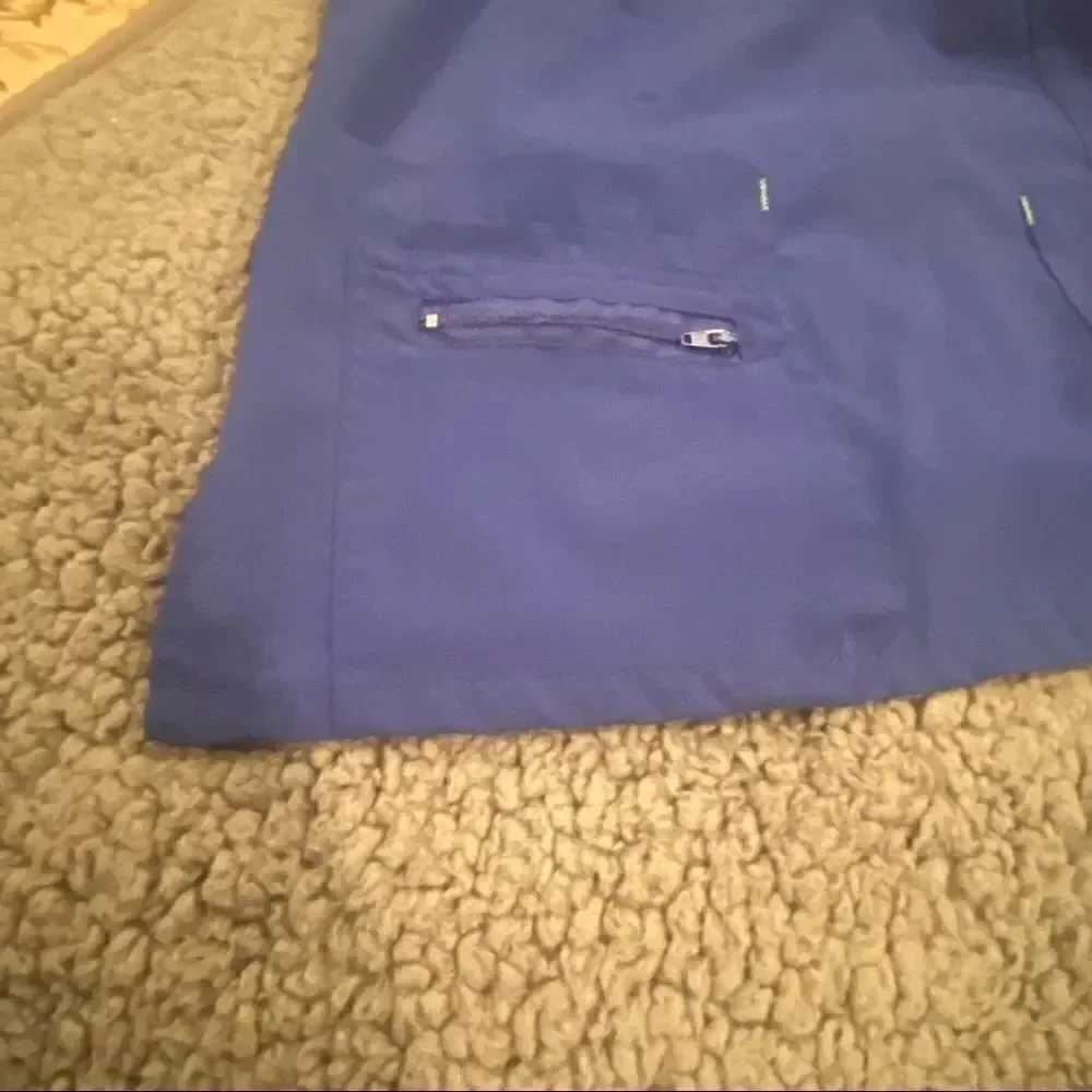 Jockey Scrub Top Size Small Blue
